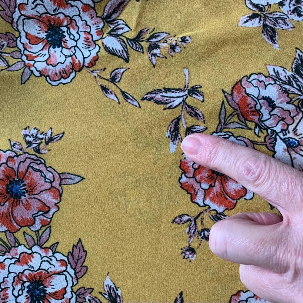 Stitch Fix | Papermoon Laire Crew Neck Floral Top - Picture 5 of 9